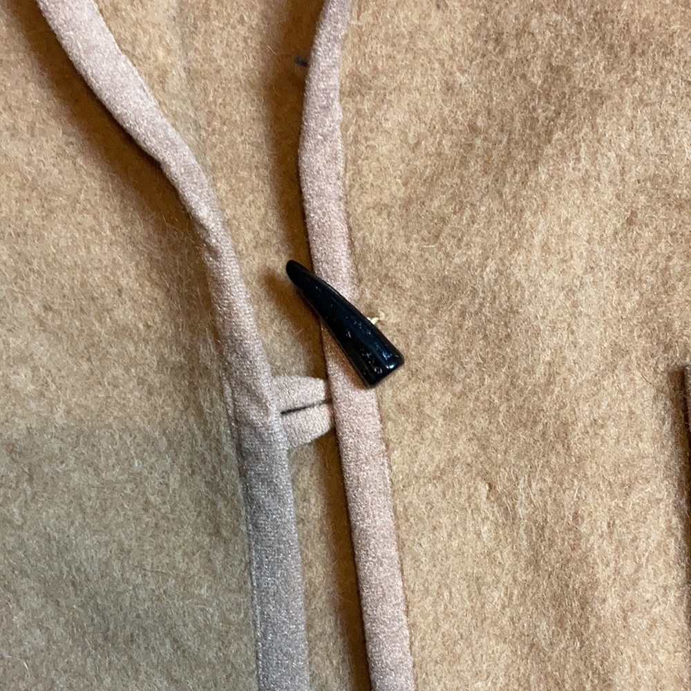 Vintage wool vest with toggle button. Small. - Picture 3 of 6